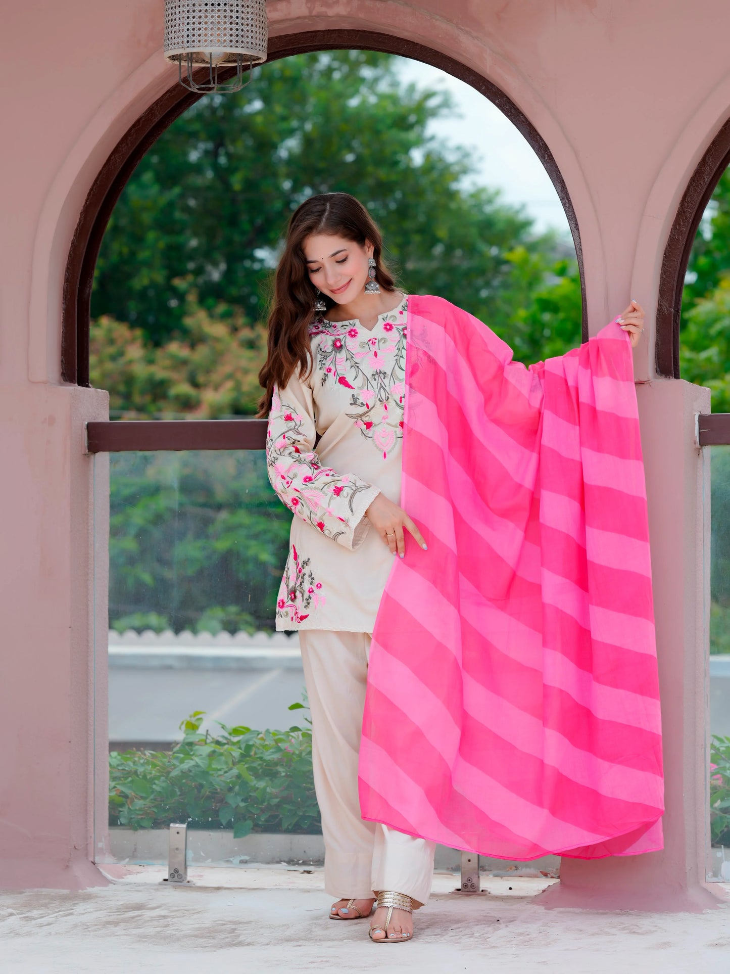 Lahriya Suit Set