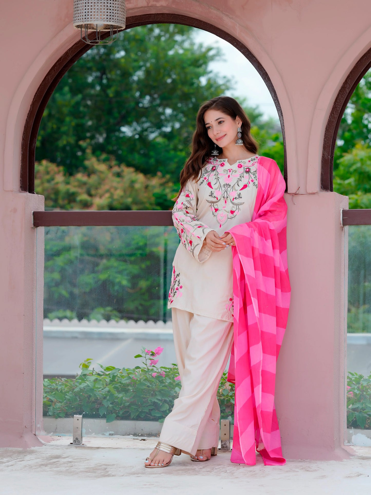 Lahriya Suit Set