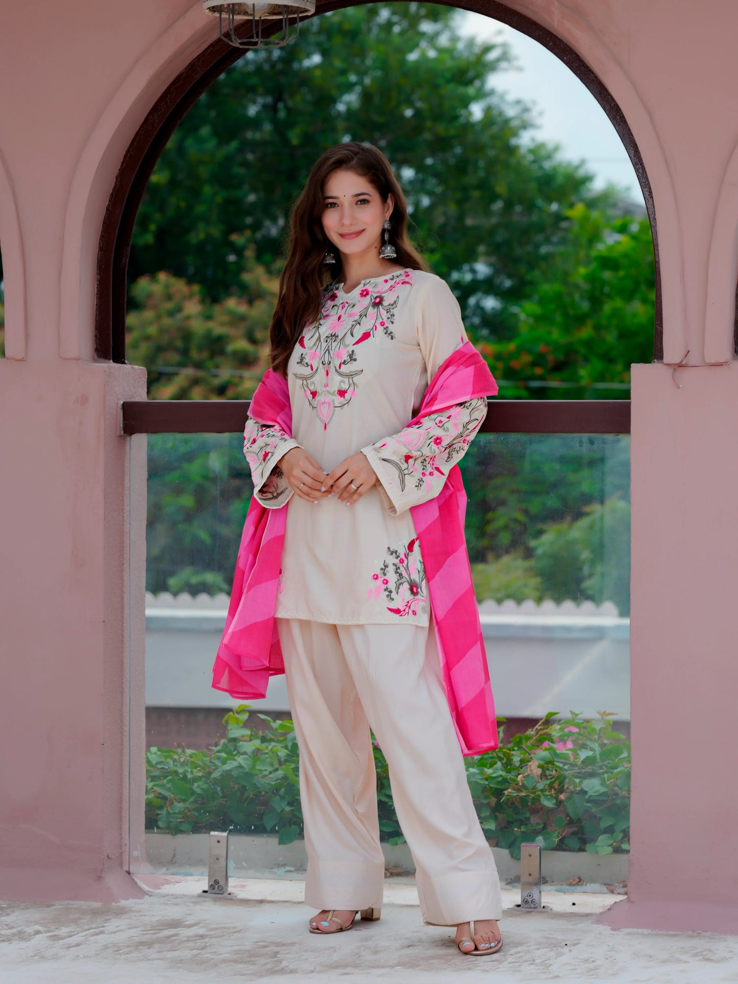 Lahriya Suit Set