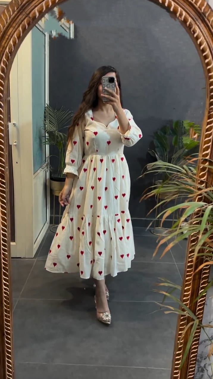 New Beautiful printed heart mini dress