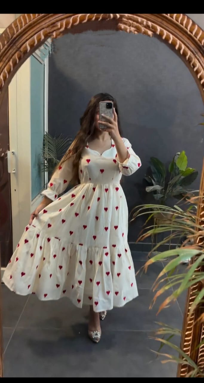 New Beautiful printed heart mini dress