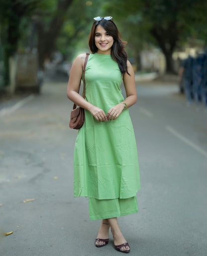 Light, flowy, and beautifully cord set